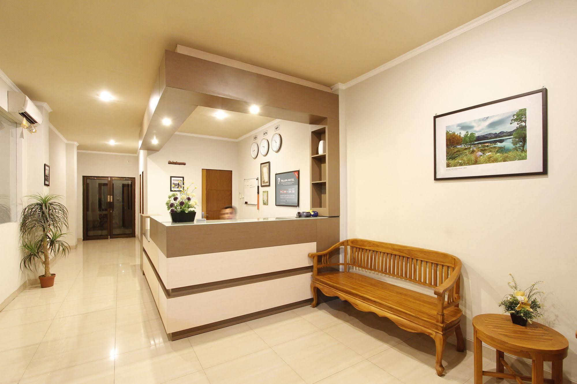 Palapa Hotel Mataram Buitenkant foto